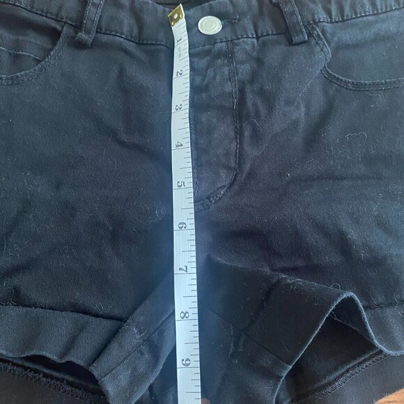 H&M Black Denim Shorts Size 6 - Picture 4 of 7